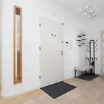 דירה Luxury Three Bedroom With Parking & Balcony In Mokotow By Renters Prestige *