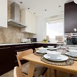 דירה Luxury Three Bedroom With Parking & Balcony In Mokotow By Renters Prestige