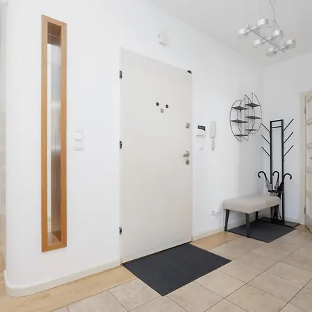 Apartment Luxury Four Bedroom With Parking & Balcony In Mokotow By Renters Prestige *
